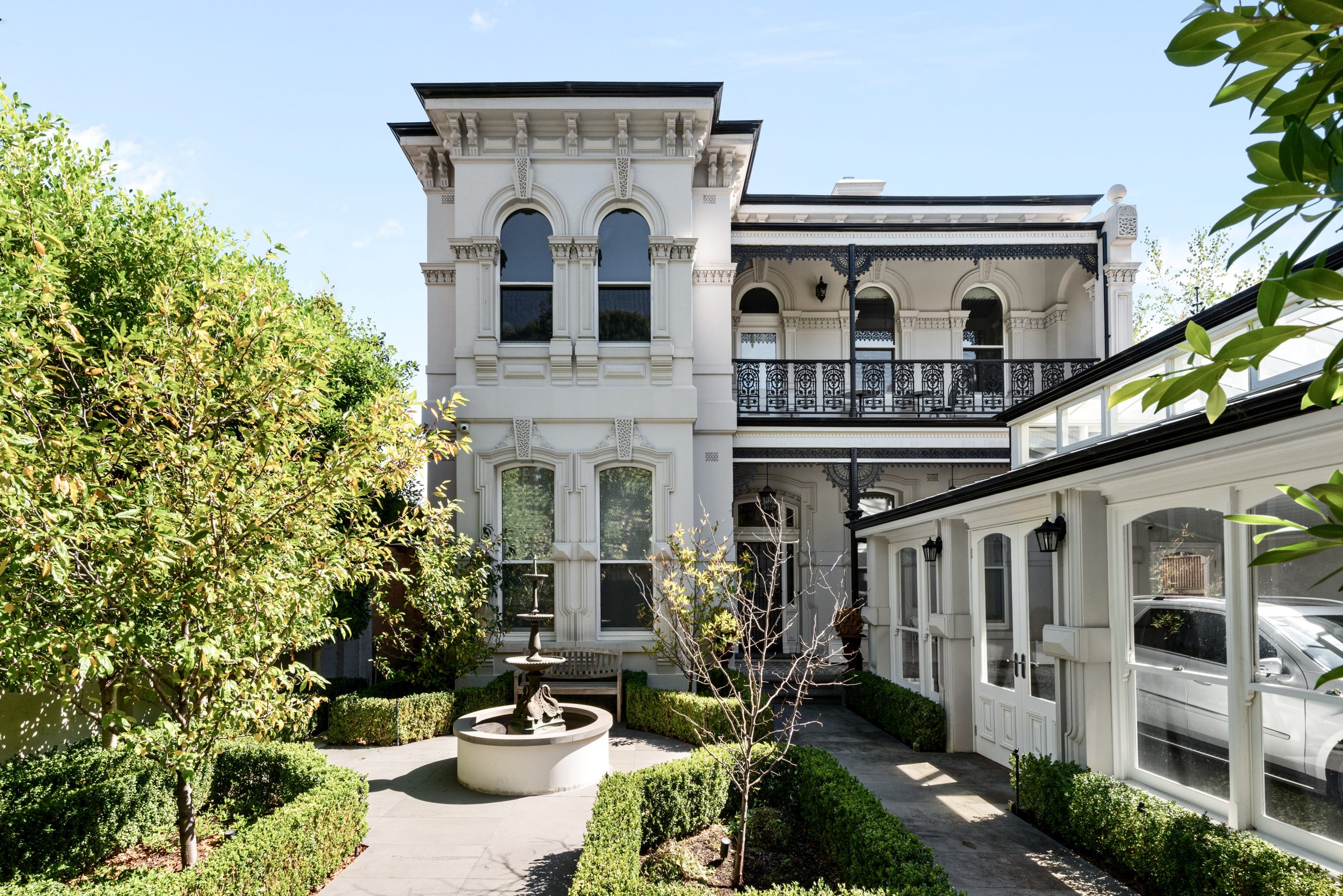 Period home extension South Yarra